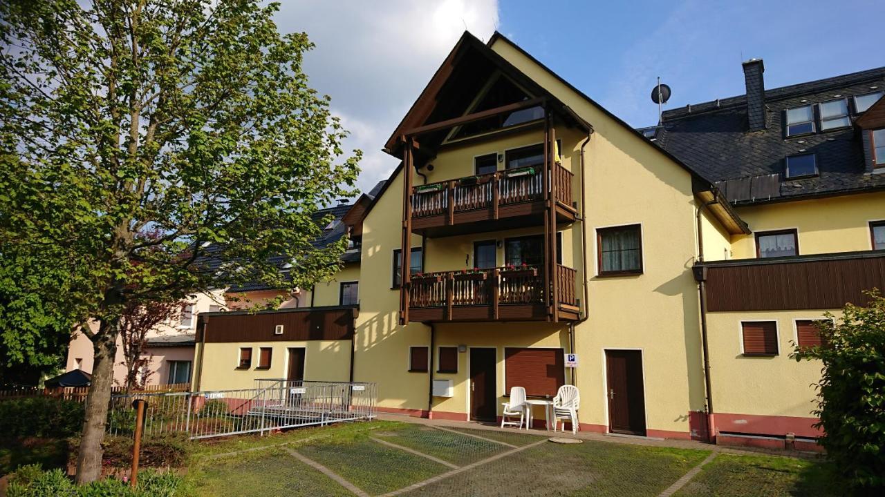 Ferienwohnung Korn Mit Tiefgarage Und Skiraum Oberwiesenthal Dış mekan fotoğraf