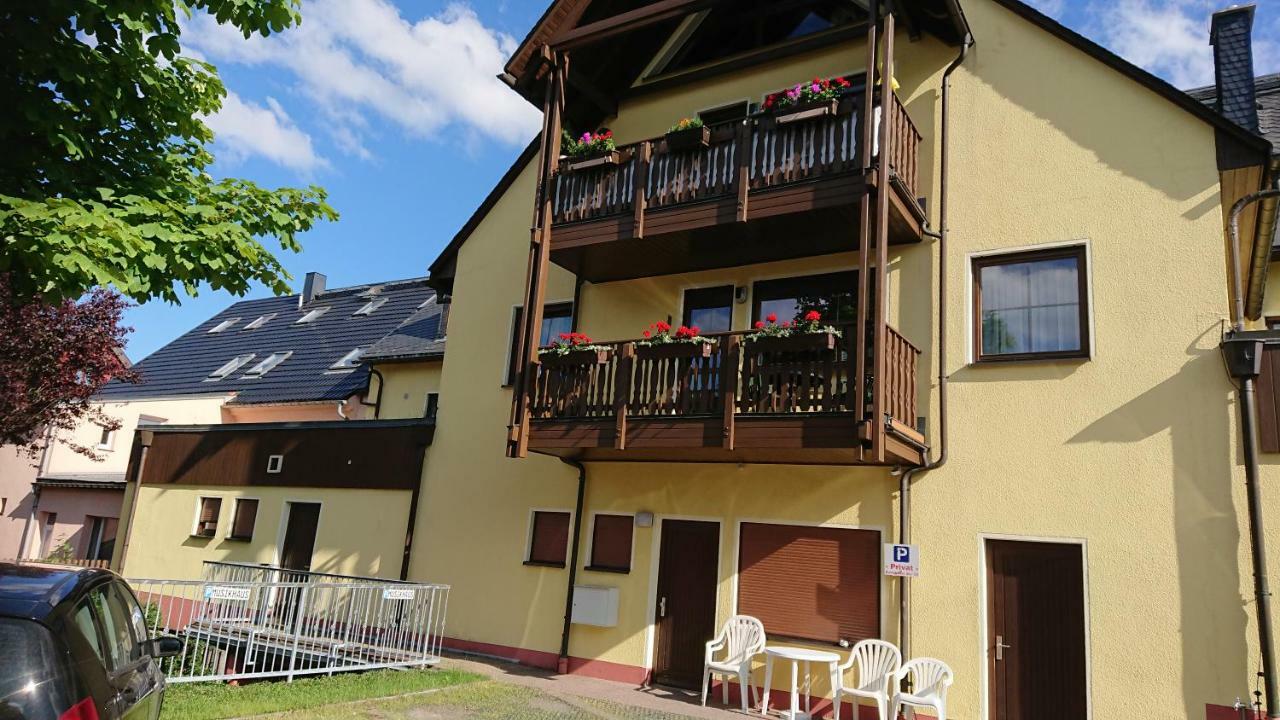 Ferienwohnung Korn Mit Tiefgarage Und Skiraum Oberwiesenthal Dış mekan fotoğraf